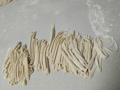 幼儿手工面条制作方法