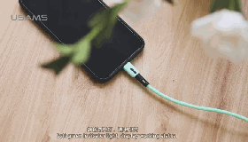 数据线出现禄色的液体