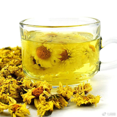 秋天喝菊花茶