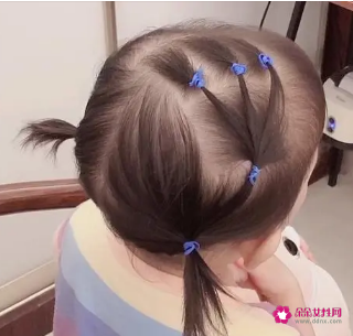 4岁女孩发型短发