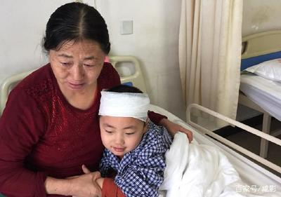 小孩半夜突然呕吐是怎么回事