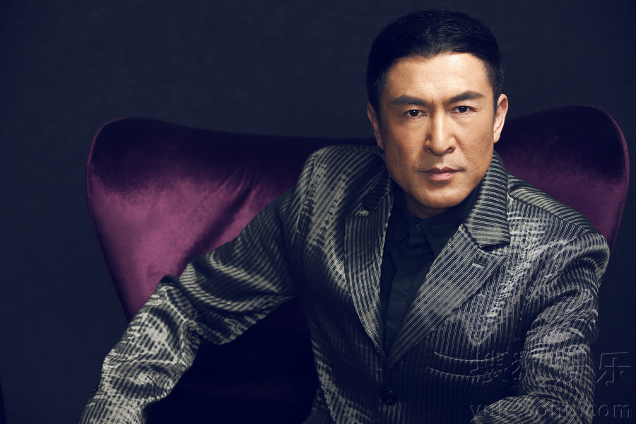 肖荣生《战争》威严犀利 曝写真上演