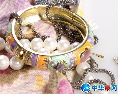 做梦捡到金首饰