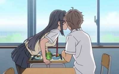 梦见自己和同学谈恋爱