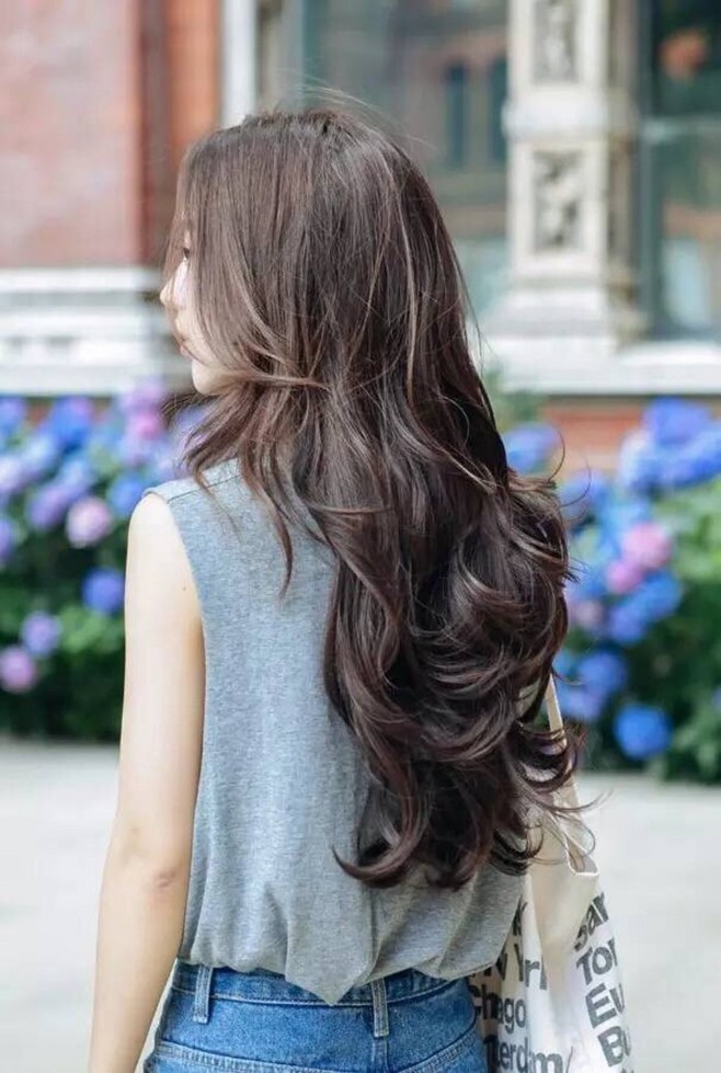 女中长发卷发