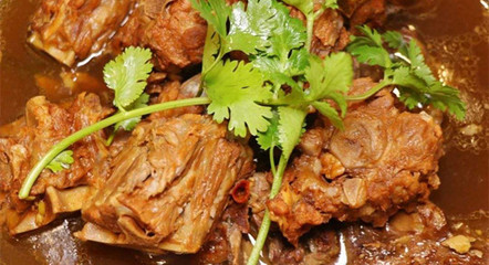 羊蝎子酱的制作方法