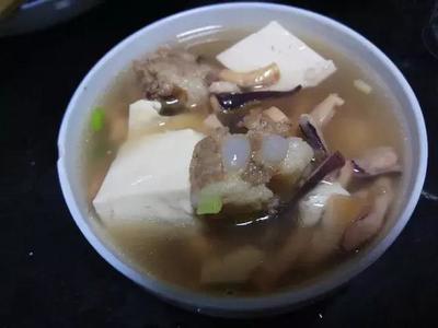 乌贼豆腐汤的做法大全家常