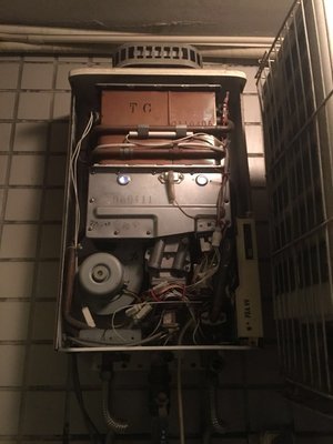 百乐满热水器维修