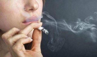 老烟鬼抽烟咳嗽怎么办?家里就有的几种东西,赶紧拿来喝!