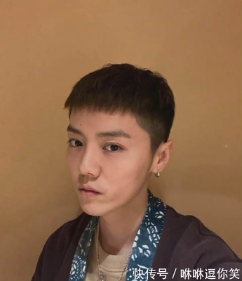 精神小伙发型短发