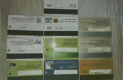 银行卡走账判多少年