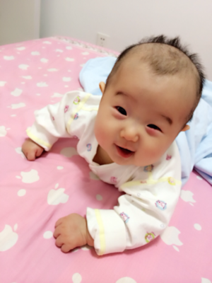 宝宝多久抬头
