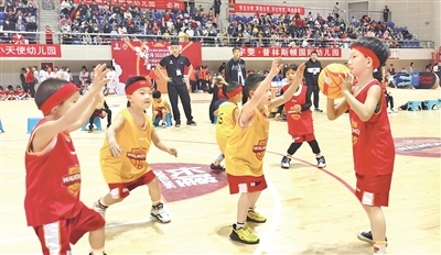 伯爵娱乐手机网页版系列促销活动海报