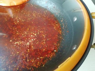 辣椒油怎么熬制颜色红