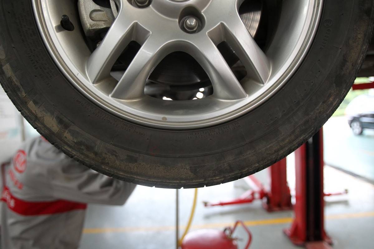 轮胎一般有多厚