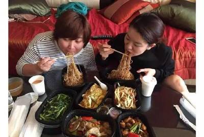 一天只吃一顿饭一个月能瘦多少