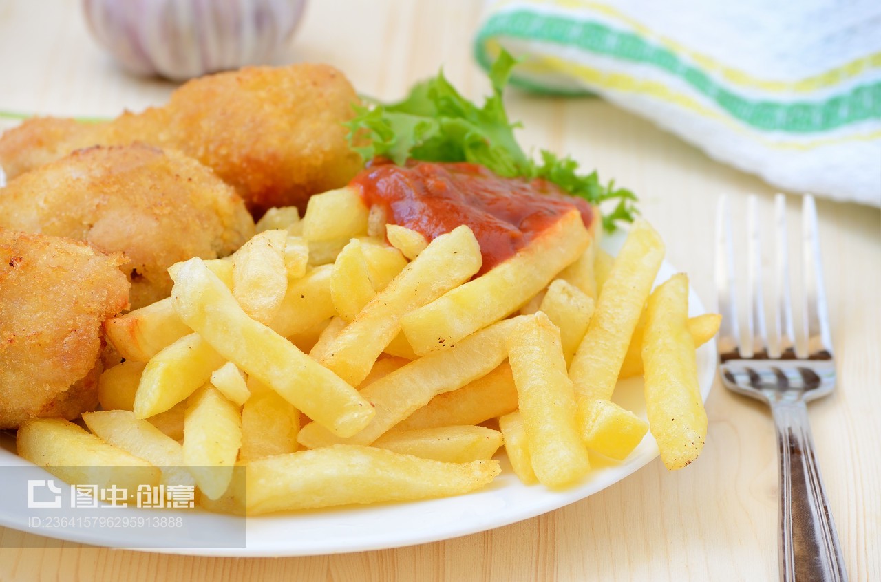fried chicken用fry还是fried