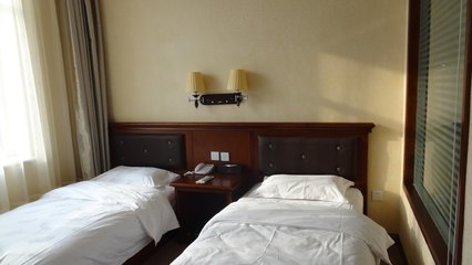 鞍山龙源假日温泉酒店