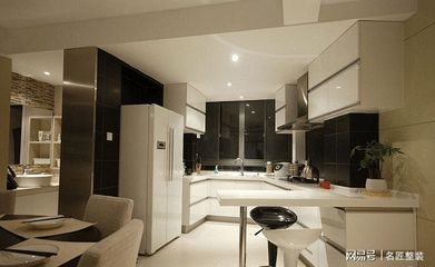 厨房与餐厅开放隔断门