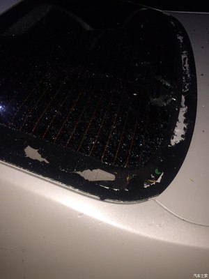做梦车被砸了