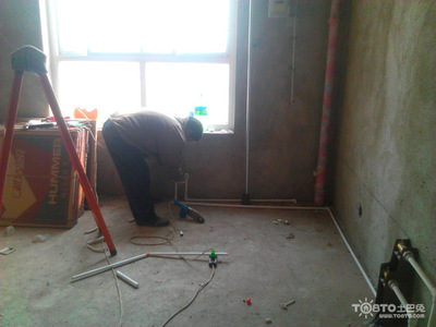 厨房楼下下水管道