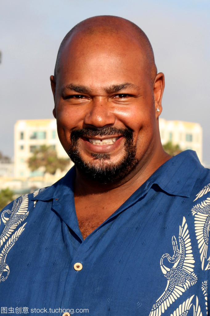 凯文 · 迈克尔 · 理查森