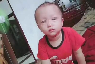 一岁男孩