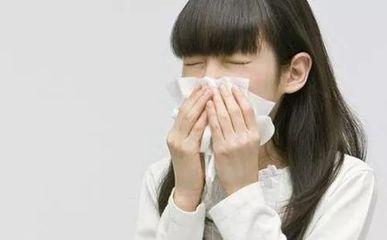 嗓子疼痰中带血是怎么回事