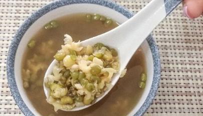宝宝多大可以吃绿豆粥