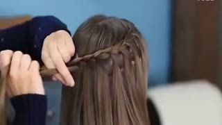 小孩简单编发发型扎法