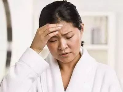 人眩晕呕吐是怎么回事