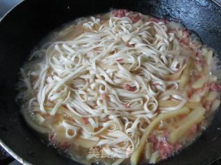 洋葱土豆面的做法大全家常