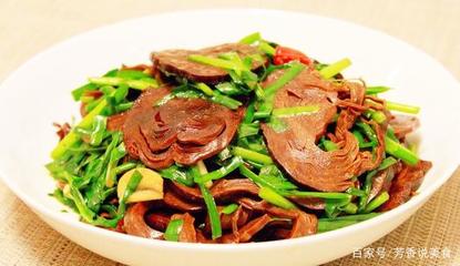 蒜苔炒鸡块的做法大全家常