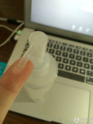 护肤品凝胶的使用方法