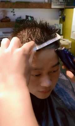头顶没头发怎么做发型