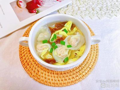 香菇胡萝卜猪肉馅馄饨