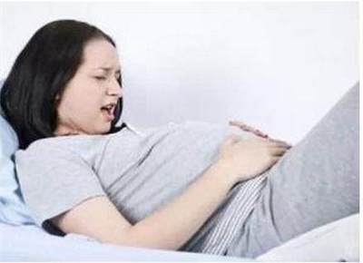 小腹下坠是怎么回事