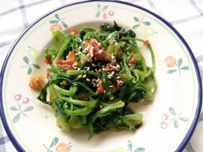 凉拌春菜