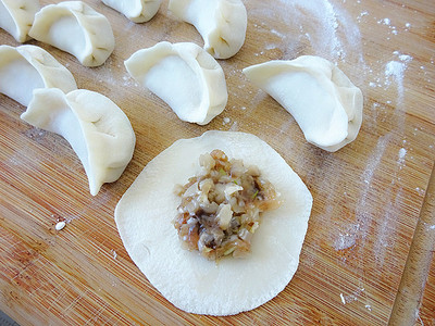 香菇陷的饺子做法