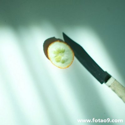 梦见死人给自己东西