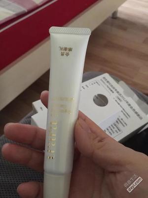 悠莱毛孔紧致精华液