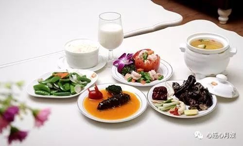 坐月子可以吃鸭血吗