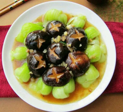 香菇烧小白菜