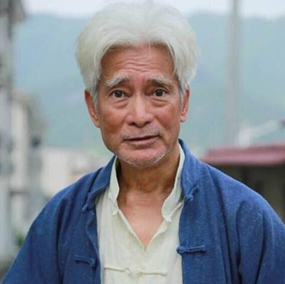 高雄何耀深老婆资料,《火星救援》中男演员高.