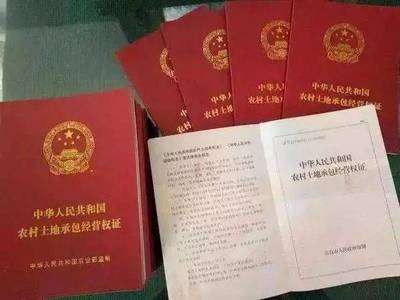 初中按户口还是房产证