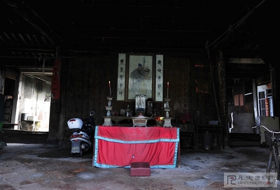 潮州传统室内地板红砖