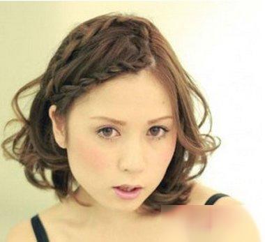 辫子发型女中长发