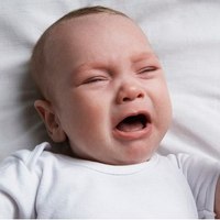 宝宝突然抽搐了几秒