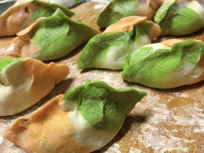 三色水饺制作方法