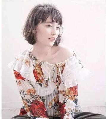 男生短发烫发发型小卷